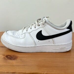 Nike Air Force 1 White/Black Size 3